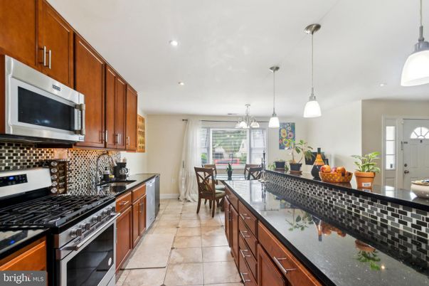Dining room, Interior, Kitchen, Pendant Lights, Recessed Lighting