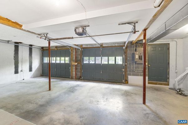 Garage, Interior