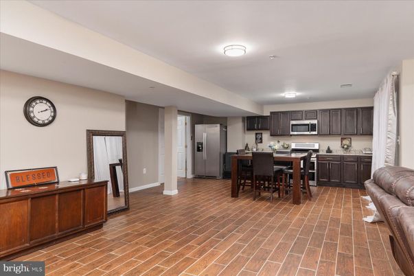 Dining room, Interior, Kitchen, Stainless Steel Appliances