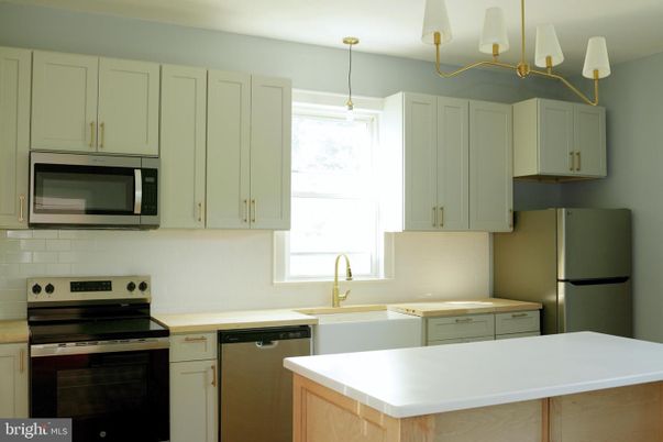 Interior, Kitchen, Pendant Lights, Stainless Steel Appliances