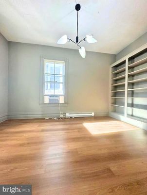 Empty room, Interior, Pendant Lights, Wood Texture Flooring