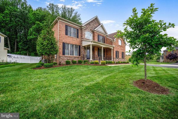 Backyard, Exterior, Facade, Brick Facade, Brick Traditional