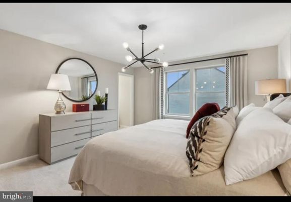 Bedroom, Interior, Pendant Lights, Water