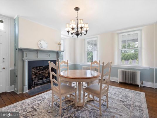Chandelier, Dining room, Fireplace, Interior, Wood Texture Flooring