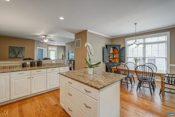 Dining room, Interior, Kitchen, Pendant Lights, Recessed Lighting, Wood Texture Flooring