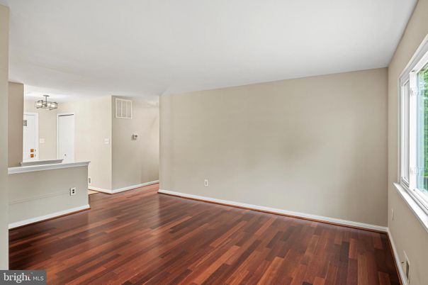 Chandelier, Empty room, Interior, Wood Texture Flooring