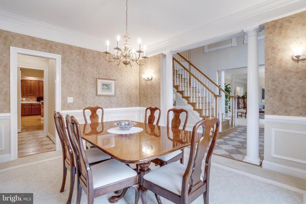 Chandelier, Dining room, Interior