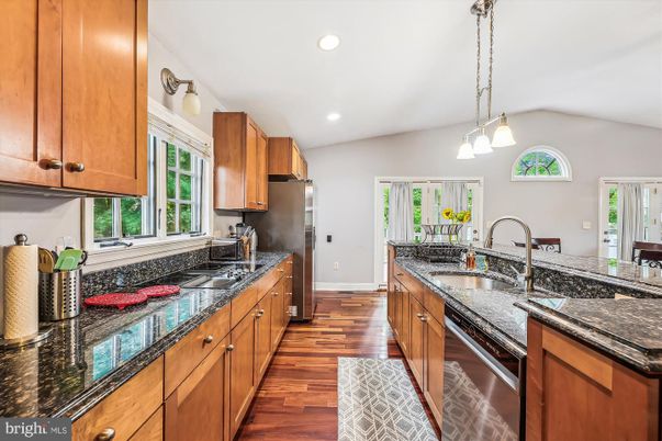 Interior, Kitchen, Pendant Lights, Recessed Lighting, Wood Texture Flooring