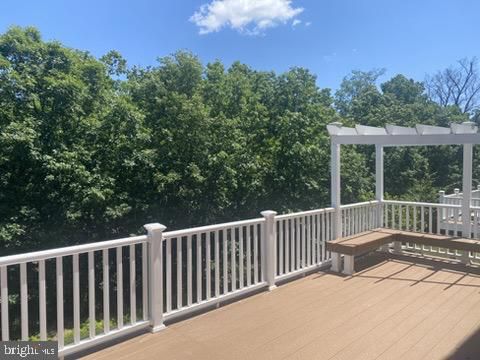 Exterior, Wood Texture Flooring