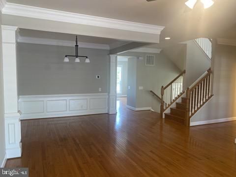 Empty room, Interior, Pendant Lights, Recessed Lighting, Wood Texture Flooring