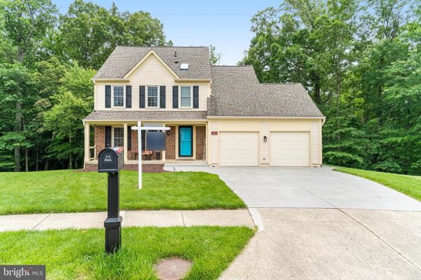Attached, Exterior, Facade, Brick Facade, Cape Cod