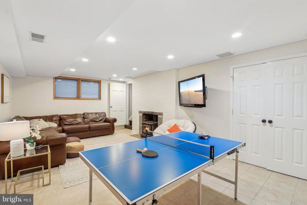 Fireplace, Game Room, Interior, Living room, Recessed Lighting
