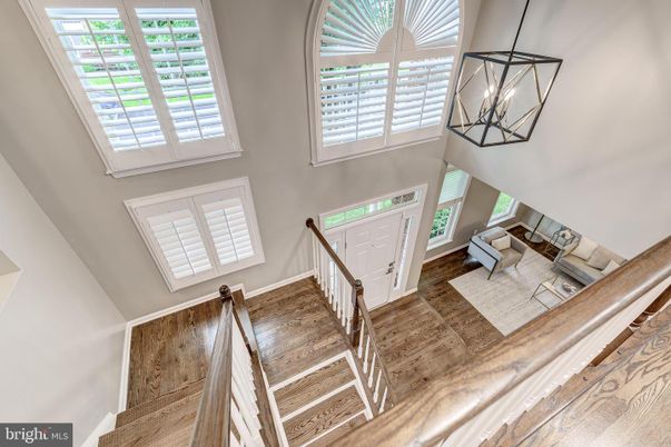 Interior, Pendant Lights, Wood Texture Flooring