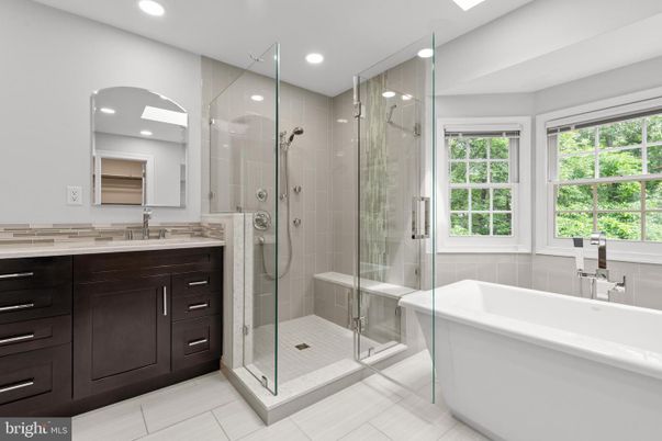 Bathroom, Free Standing Baths, Glass Shower, Interior, Recessed Lighting