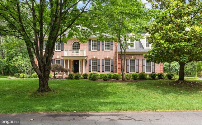 Exterior, Facade, Brick Facade, Georgian