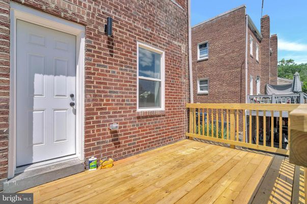 Exterior, Wood Texture Flooring