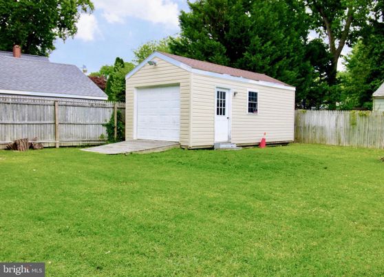 Backyard, Detached Garage, Exterior