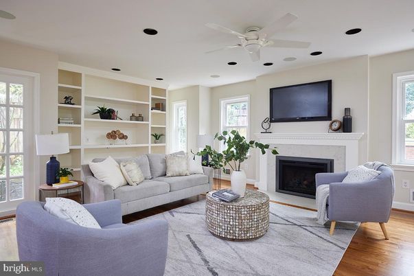 Fireplace, Interior, Living room, Recessed Lighting, Wood Texture Flooring