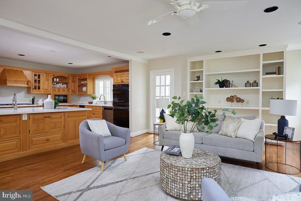 Interior, Kitchen, Living room, Recessed Lighting, Wood Texture Flooring