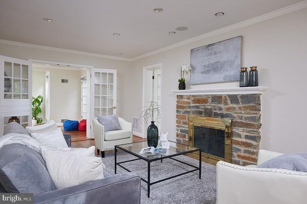 Fireplace, Interior, Living room, Recessed Lighting