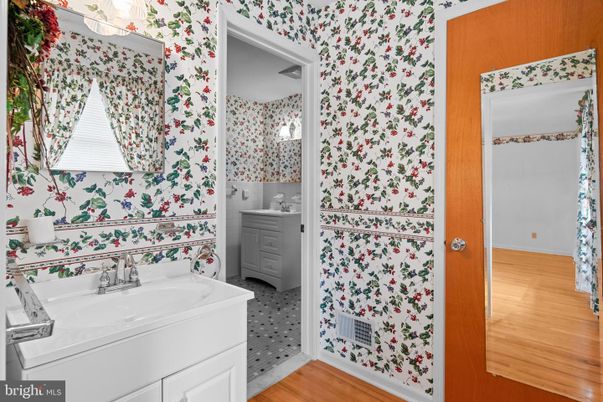 Bathroom, Interior, Wood Texture Flooring