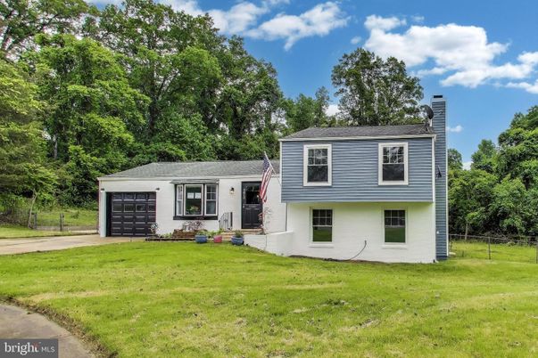 Attached, Backyard, Exterior, Facade, Split Level