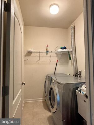 Interior, Washer