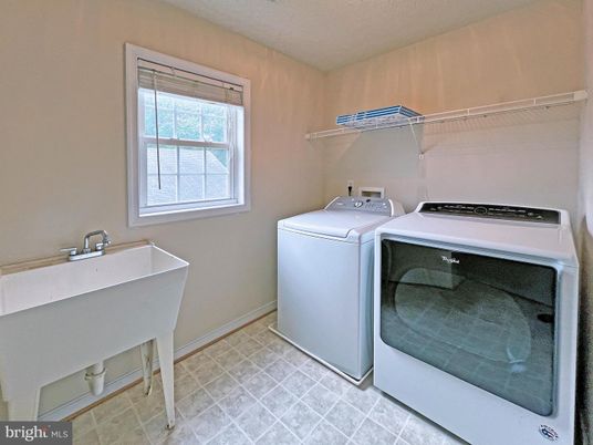 Interior, Washer