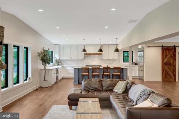 Interior, Kitchen, Living room, Pendant Lights, Recessed Lighting, Stainless Steel Appliances, Wood Texture Flooring