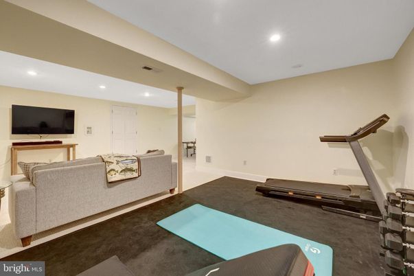 Fitness Equipment, Interior, Recessed Lighting