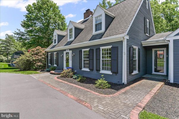 Exterior, Facade, Cape Cod