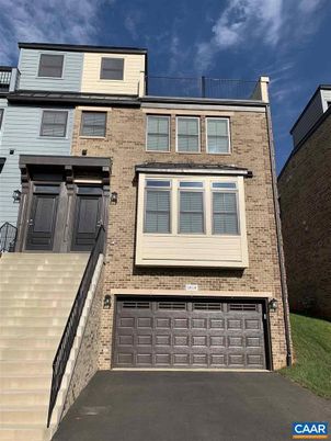 Attached, Exterior, Facade, Brick Facade, Rowhouse
