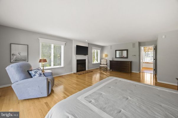 Bedroom, Fireplace, Interior, Wood Texture Flooring