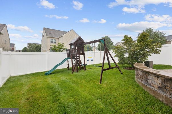 Backyard, Exterior, Playground