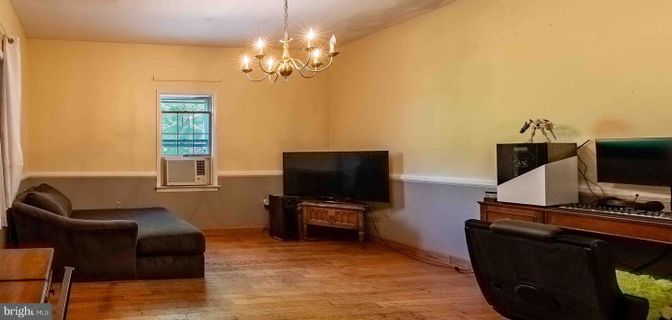 Chandelier, Interior, Wood Texture Flooring