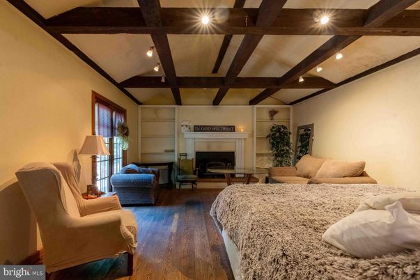 Fireplace, Interior, Living room, Recessed Lighting, Wooden Beams, Wood Texture Flooring
