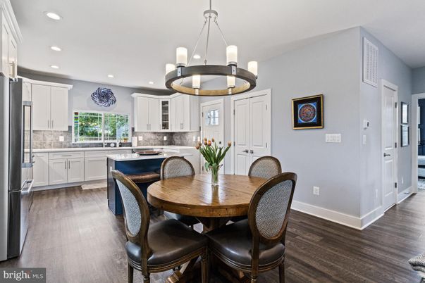Dining room, Interior, Kitchen, Pendant Lights, Recessed Lighting, Wood Texture Flooring