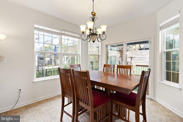 Chandelier, Dining room, Interior