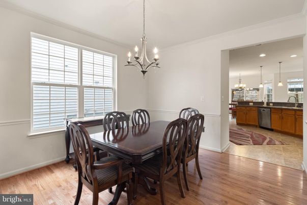 Chandelier, Dining room, Interior, Kitchen, Pendant Lights, Recessed Lighting, Wood Texture Flooring