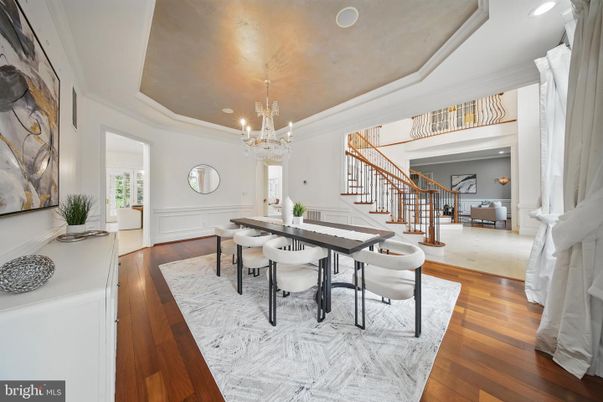 Chandelier, Dining room, Interior, Recessed Lighting, Wood Texture Flooring