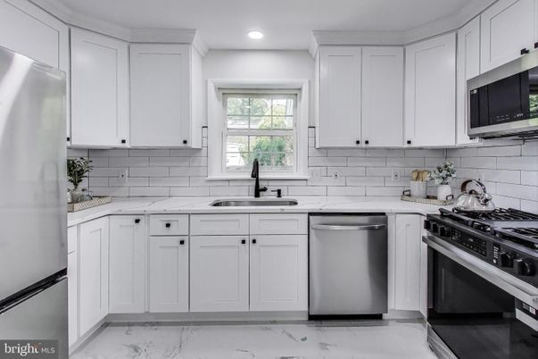 Interior, Kitchen, Marble, Recessed Lighting, Stainless Steel Appliances
