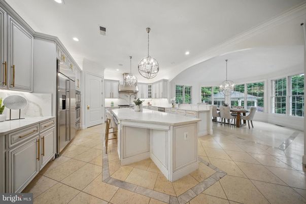 Chandelier, Dining room, Interior, Kitchen, Pendant Lights, Recessed Lighting, Stainless Steel Appliances