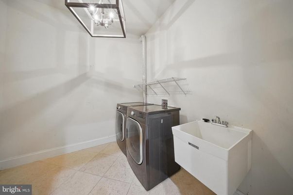 Interior, Washer