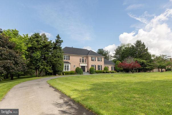 Backyard, Exterior, Facade, Brick Facade, French Provincial