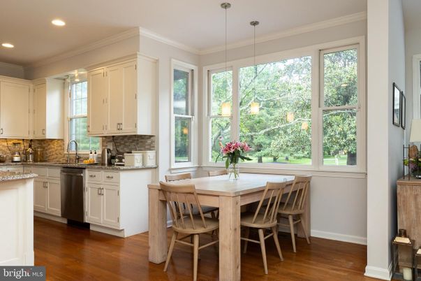 Dining room, Interior, Kitchen, Pendant Lights, Recessed Lighting, Wood Texture Flooring