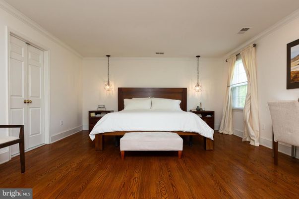 Bedroom, Interior, Pendant Lights, Wood Texture Flooring