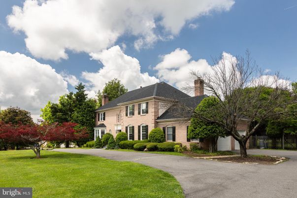 Backyard, Exterior, Facade, Brick Facade, French Provincial