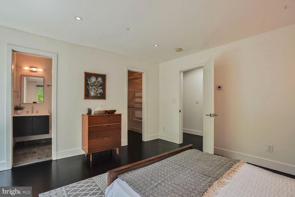 Bathroom, Interior, Recessed Lighting, Wood Texture Flooring