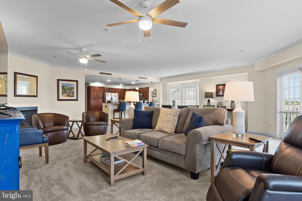 Interior, Kitchen, Living room, Pendant Lights, Recessed Lighting, Stainless Steel Appliances