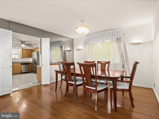 Chandelier, Dining room, Interior, Kitchen, Wood Texture Flooring